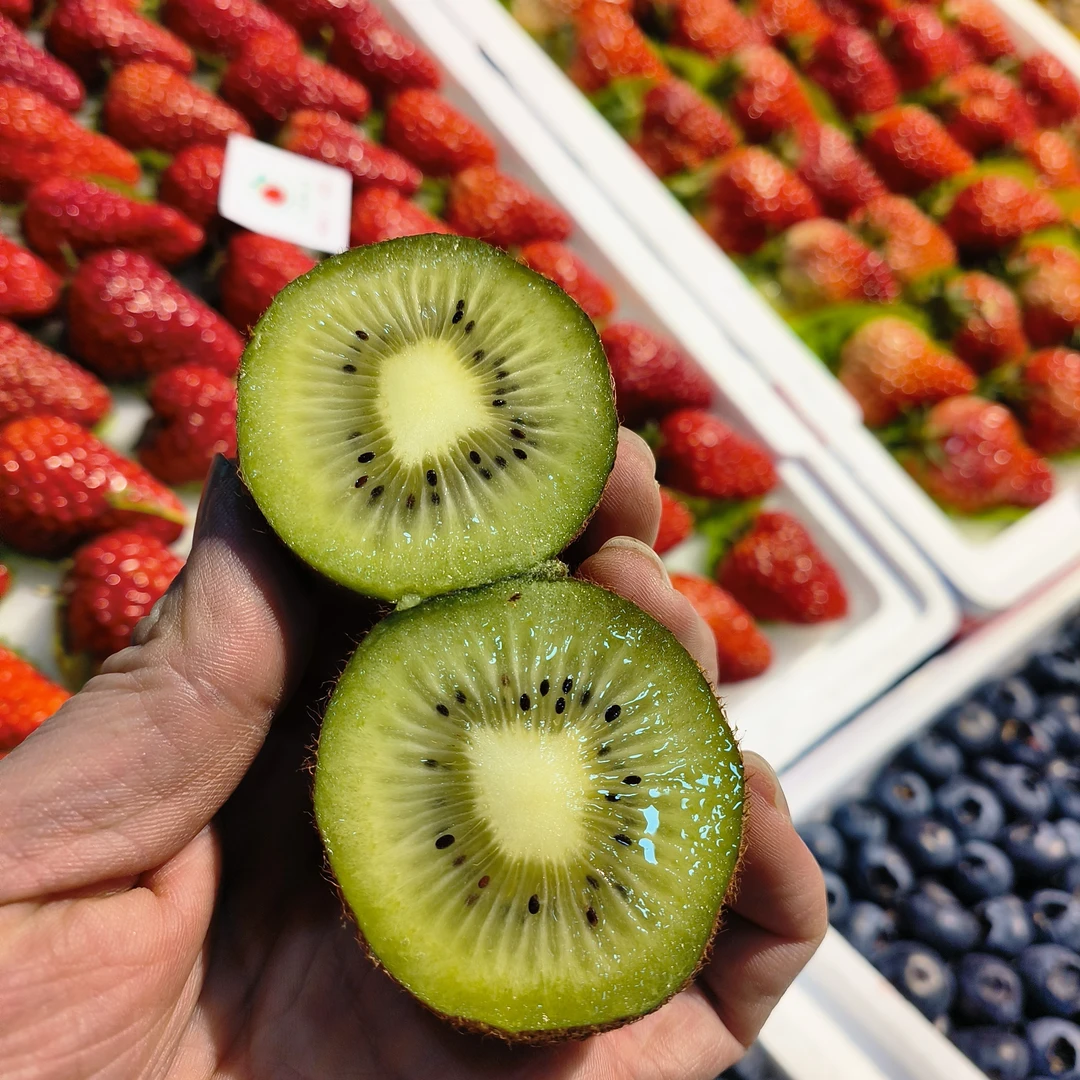 蜜蜂奇异果金蛋猕猴桃一盒6个