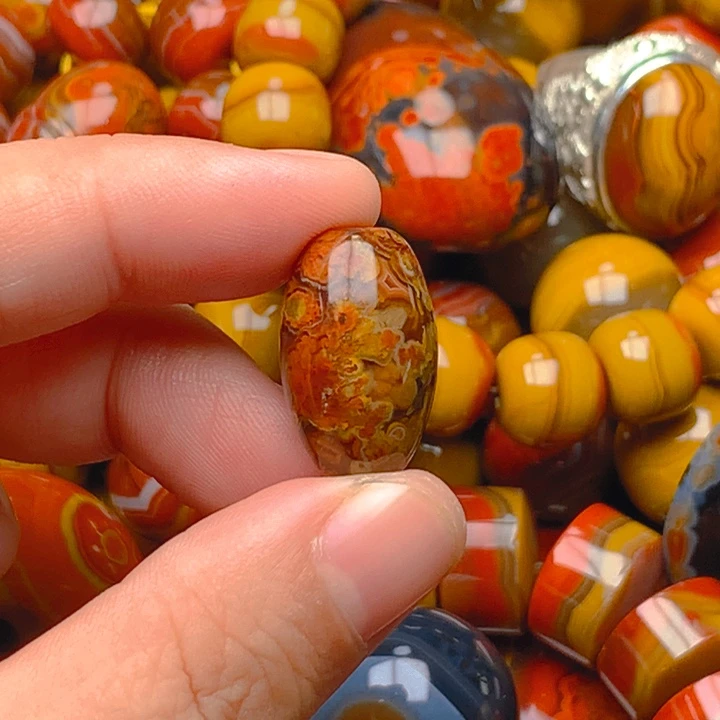 舍***得玛瑙/玉髓未镶嵌项链