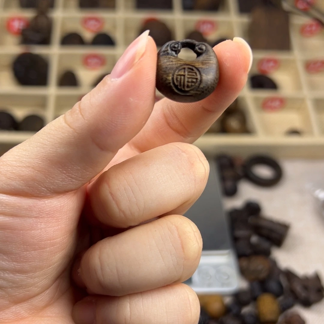 海南小胖福随行脖挂