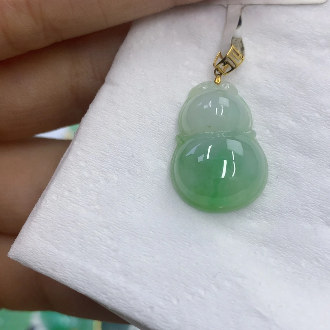 【闪购商品】颈饰18K金镶嵌翡翠