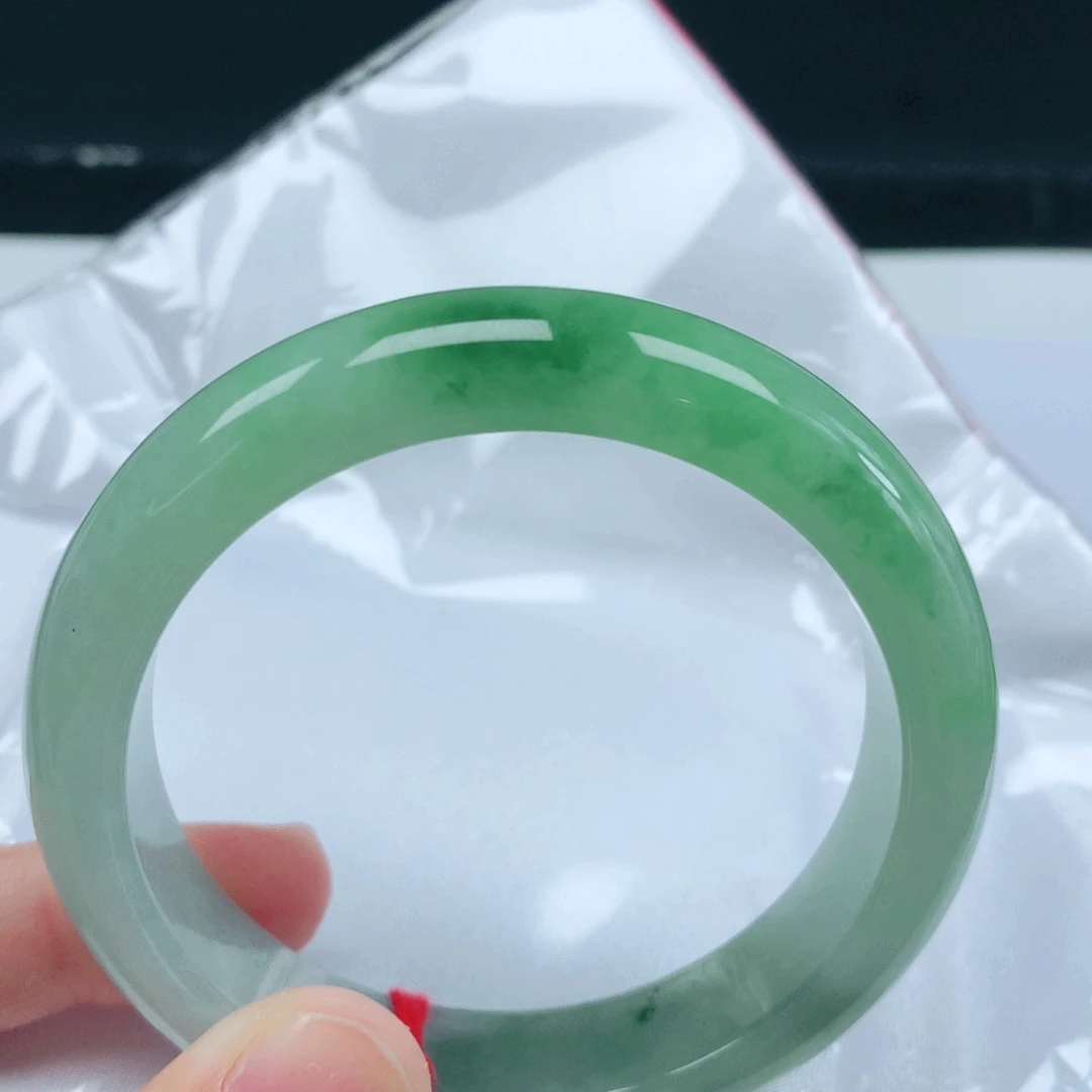 翡翠未镶嵌手镯54