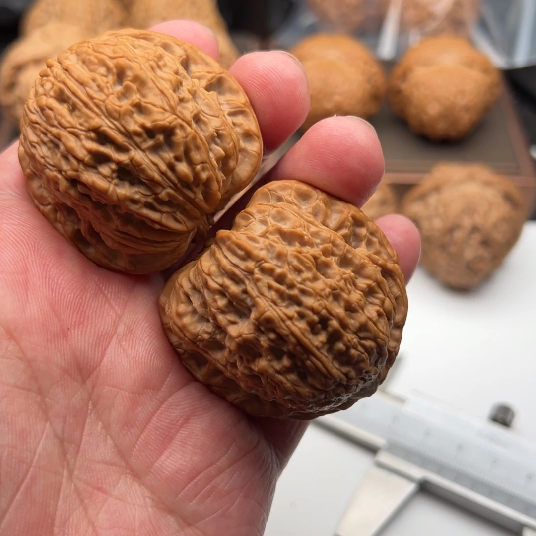 文玩核桃把件泥鳅43