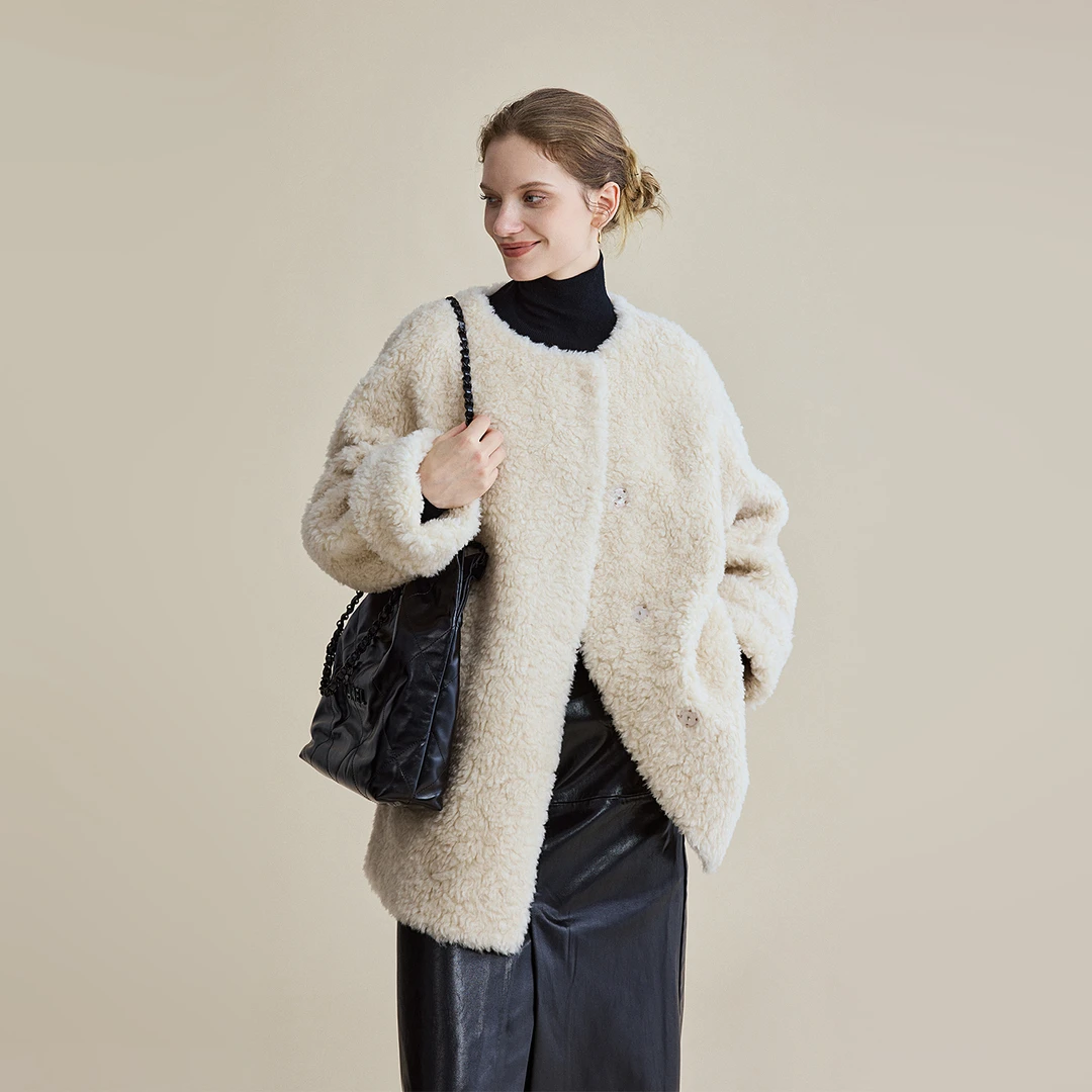 鲸乎圆领时髦厚实轻奢温暖25年冬颗粒感羊毛外套