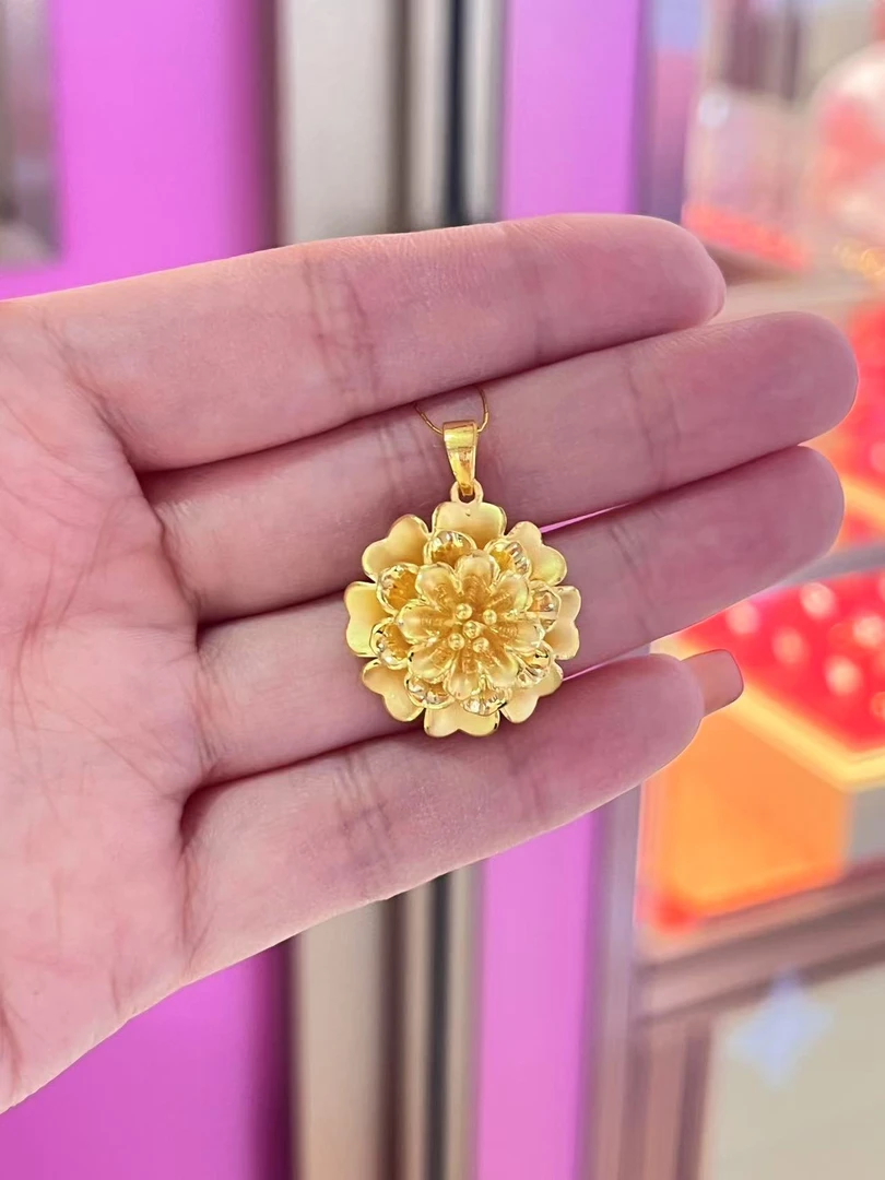 足金花花吊坠3.69克