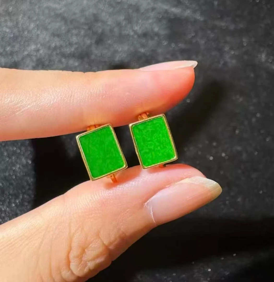 天然缅甸A货翡翠 S925银 满绿方耳包 多样性发一