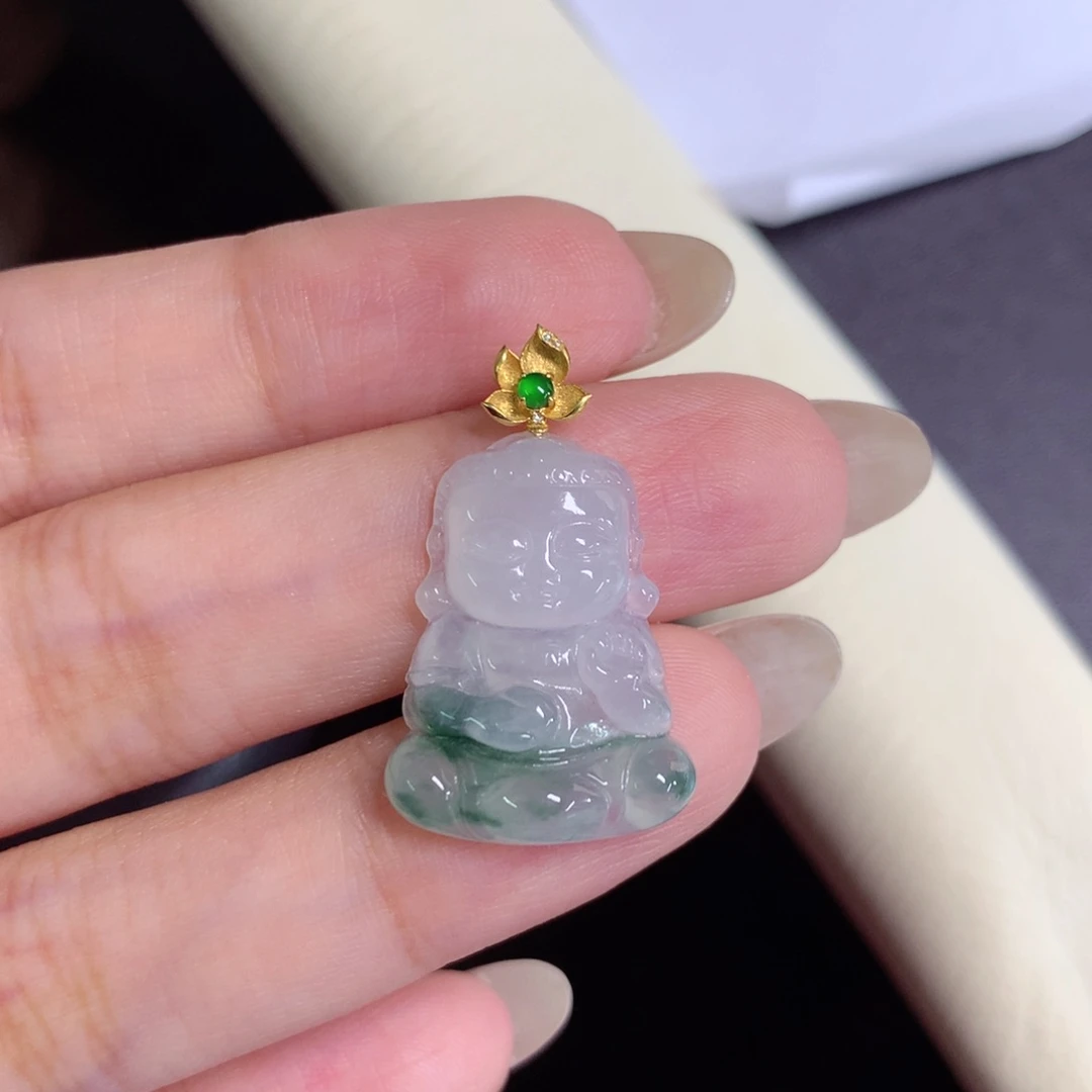 颈饰18K金镶嵌翡翠宝宝佛
