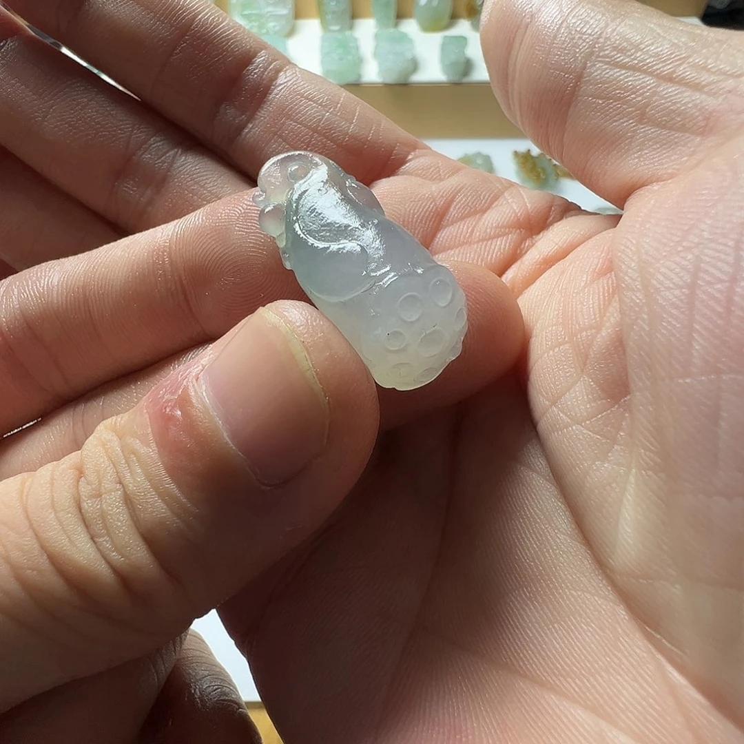 定制翡翠未镶嵌莲蓬