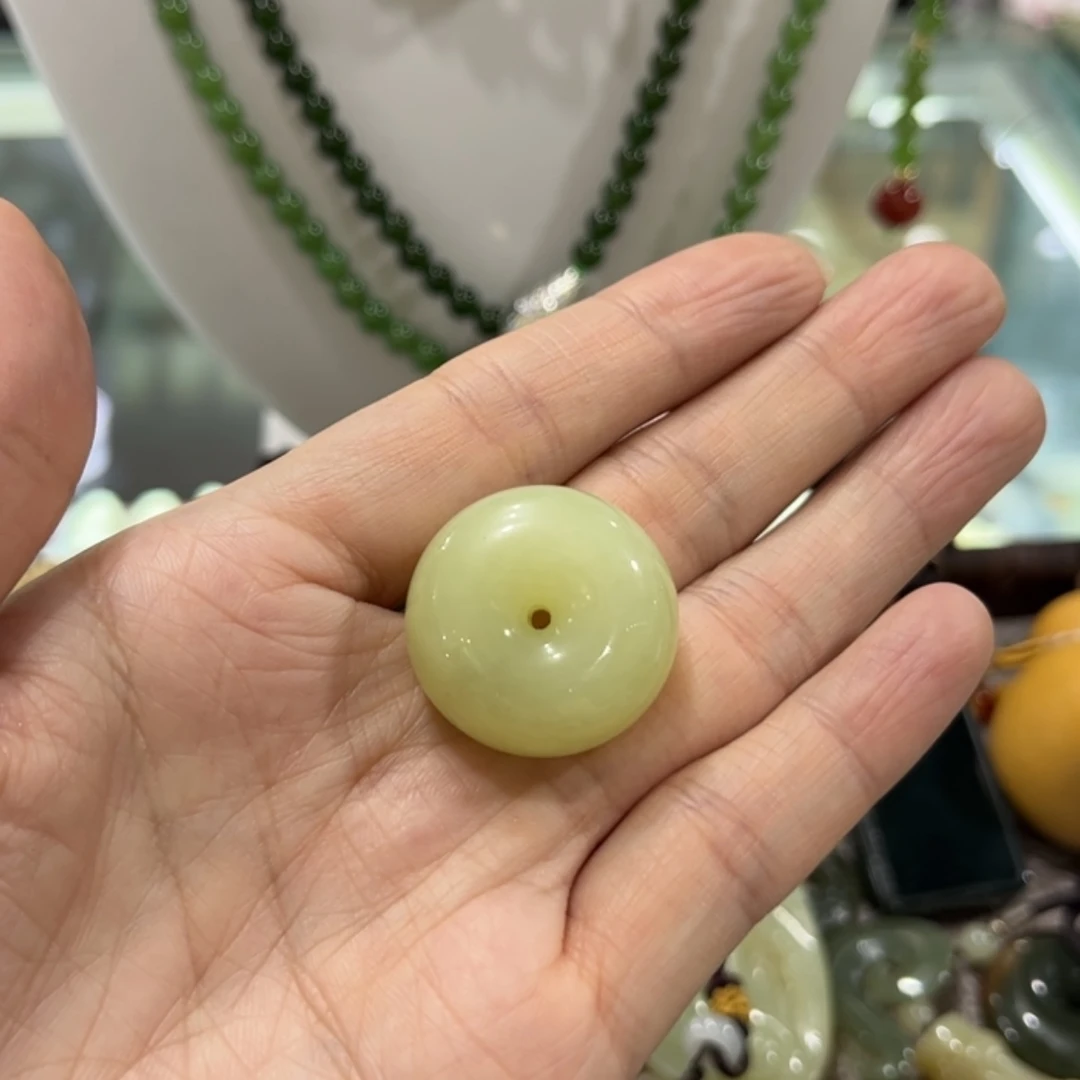 【闪购商品】颈饰未镶嵌岫岩老玉（透闪石质玉）