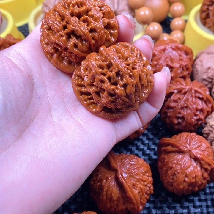 吊坠文玩核桃狮虎兽