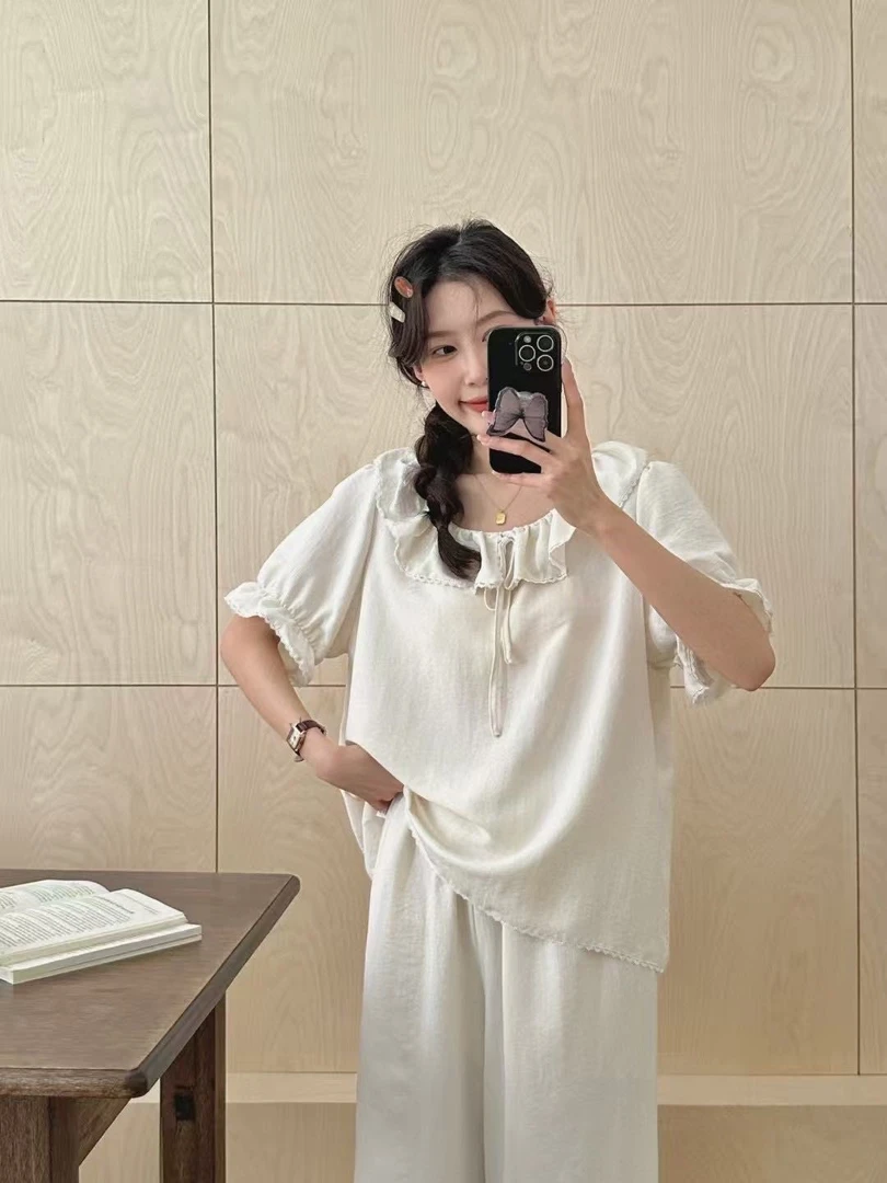 超好穿的花边睡衣套装