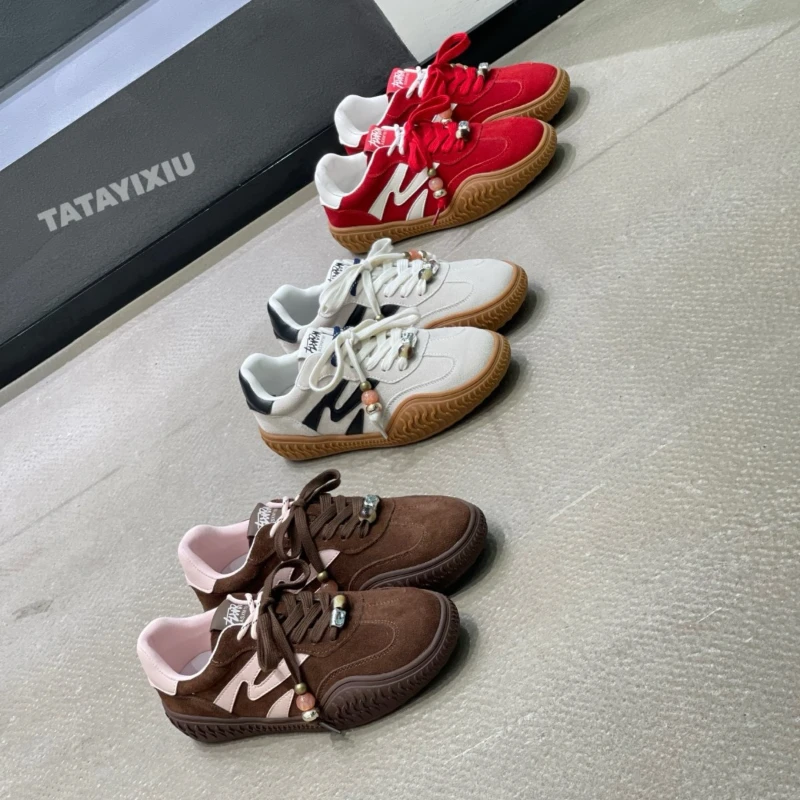 复古经典串珠休闲运动板鞋女2025秋季新款韩版通勤不累脚德训鞋