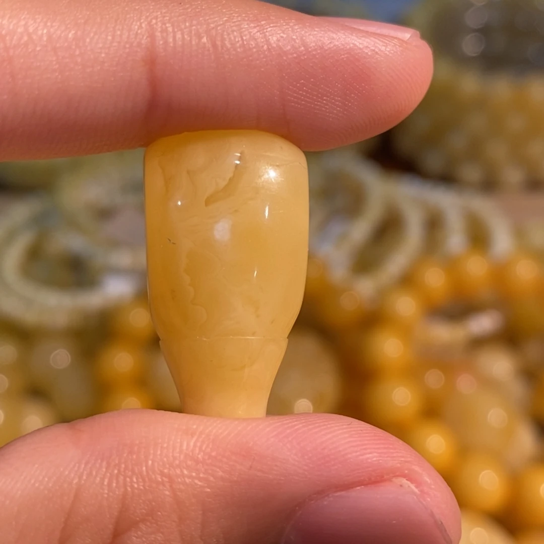 雅***号琥珀未镶嵌珠宝奇石293