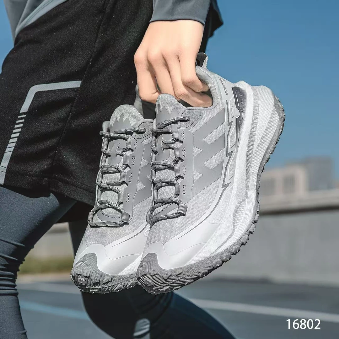 旅行者16802舒适百搭男女休闲鞋