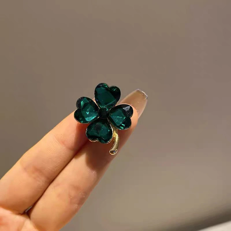 绿色小四叶草日韩胸针彩色优雅迷你镶嵌少女轻奢别针胸花