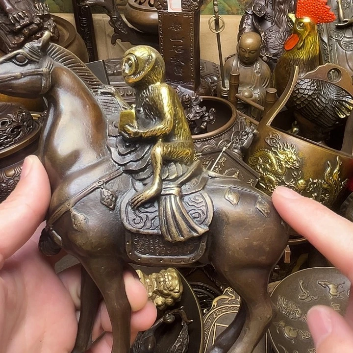 精美铜器批发档口