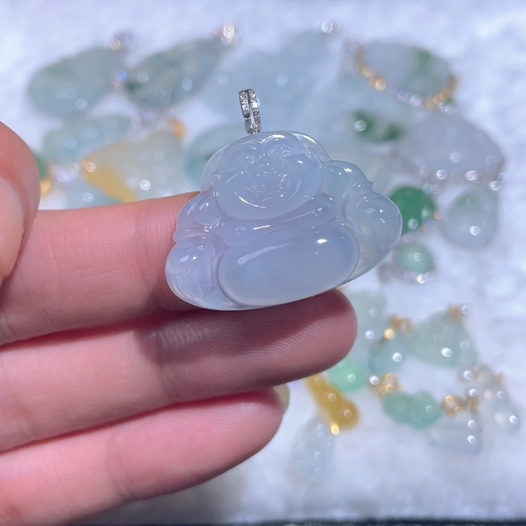 翡翠18K金镶嵌颈饰翡翠