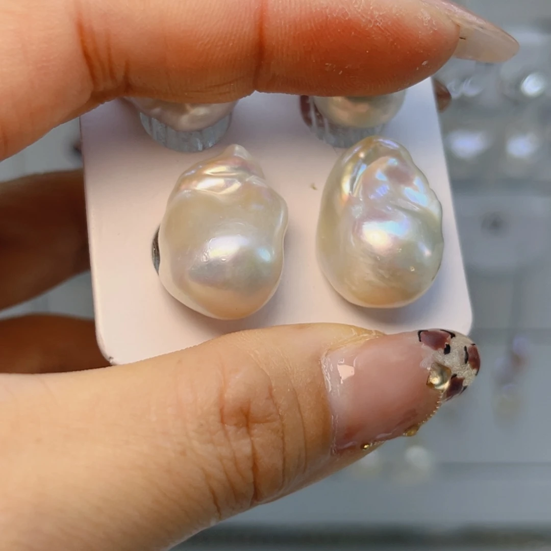 卓***嘎淡水珍珠颈饰未镶嵌