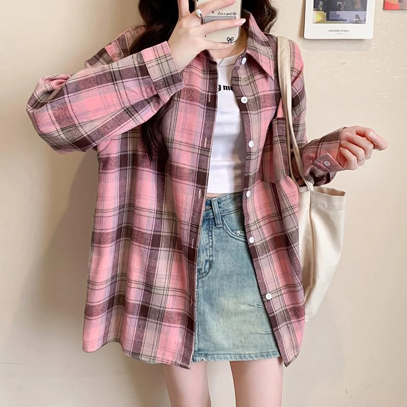 设计感粉色磨毛衬衫秋季格子中长款宽松女高级感新款韩版长袖小众