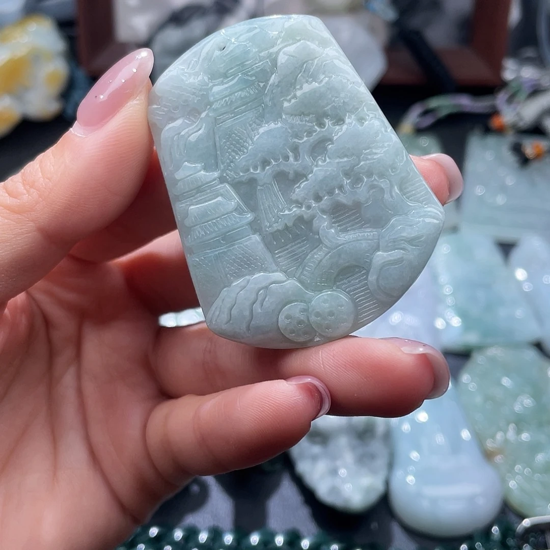 翡翠未镶嵌颈饰翡翠