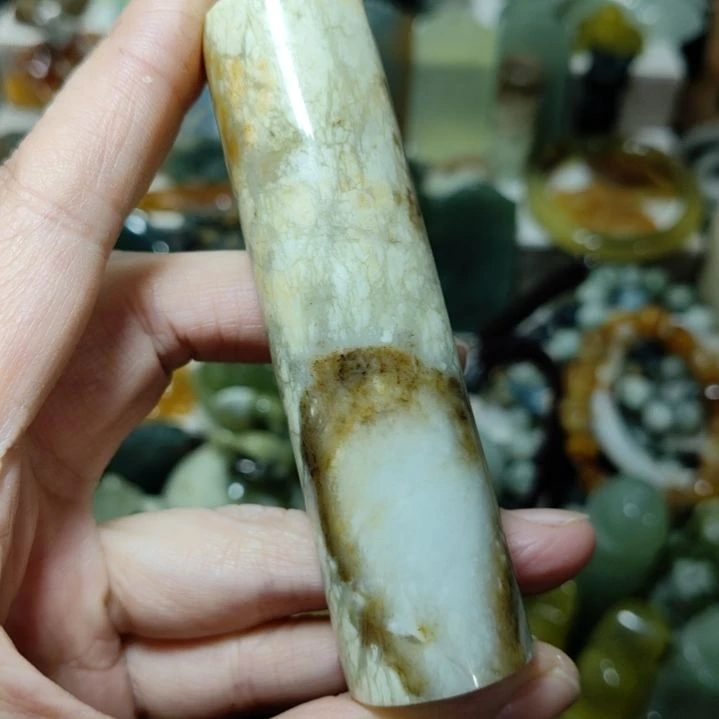 岫玉未镶嵌挂坠款式