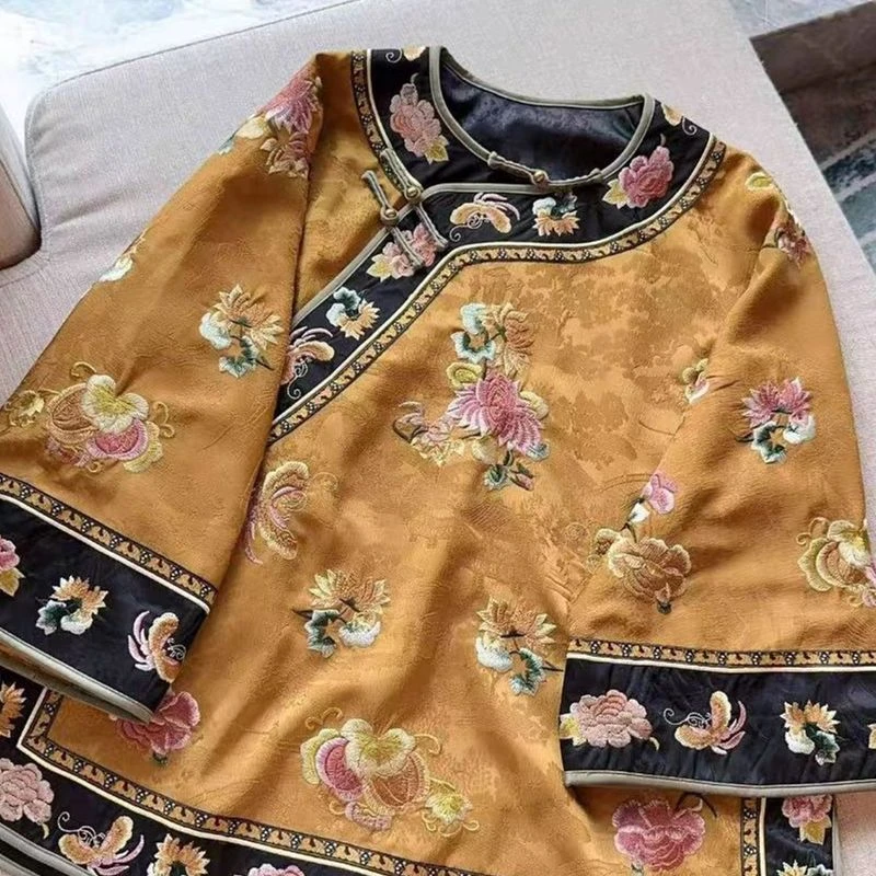 『牡丹舞蝶』新中式国风重工刺绣气质洋气时尚优雅上衣
