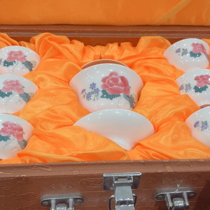 壶@**黑釉下五彩的瓷器在瓷器