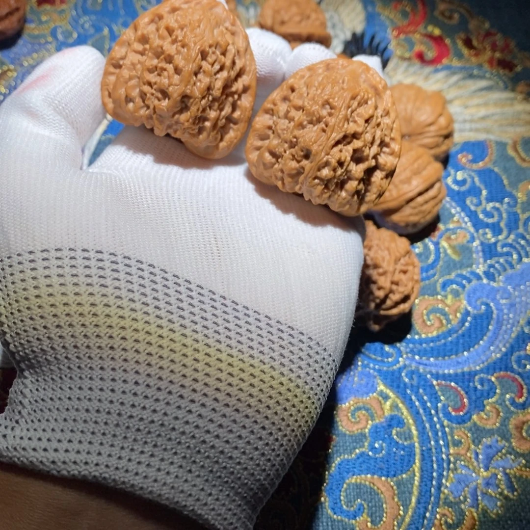 文玩核桃把件43全品三角疆