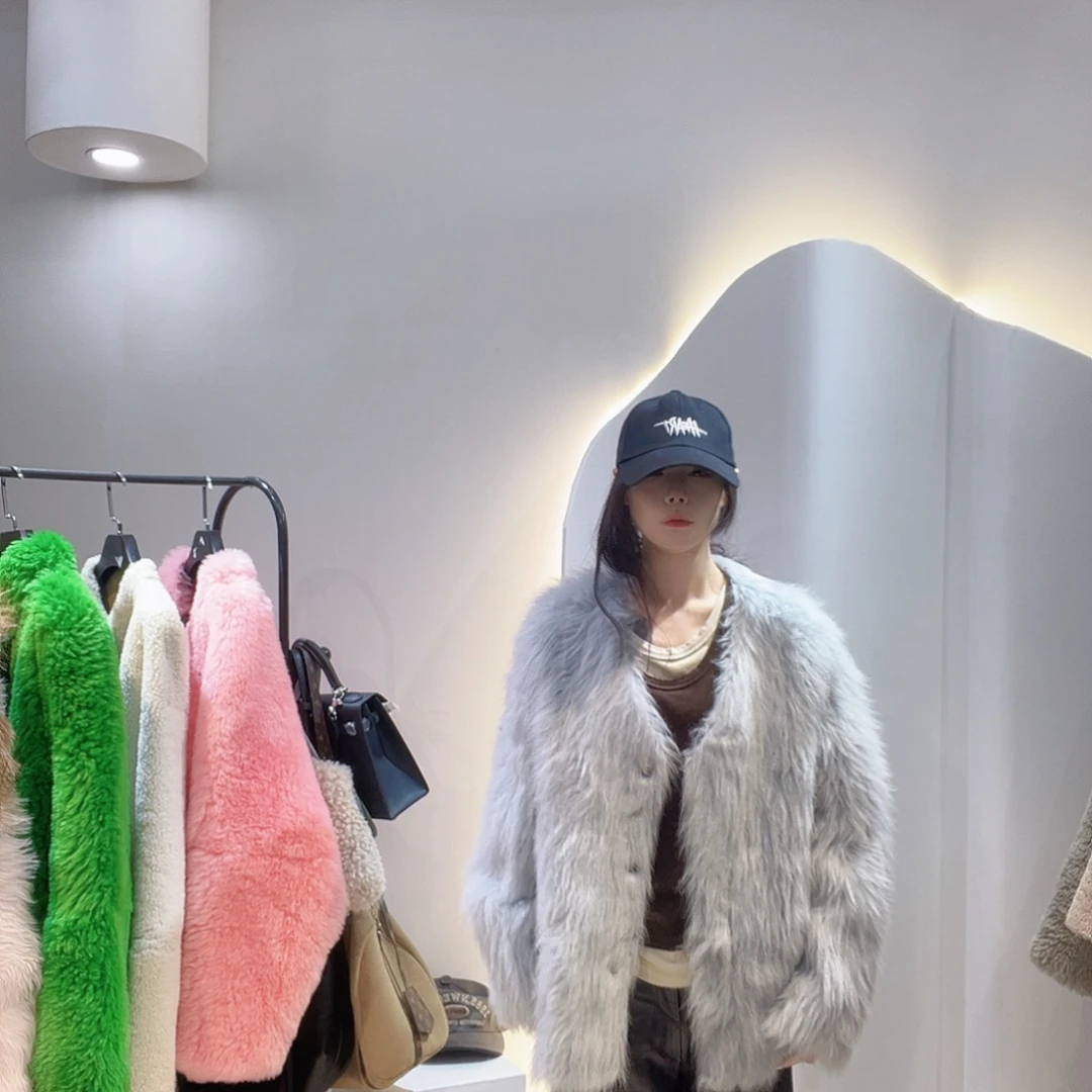 真皮皮毛一体外套222-3356/130斤内