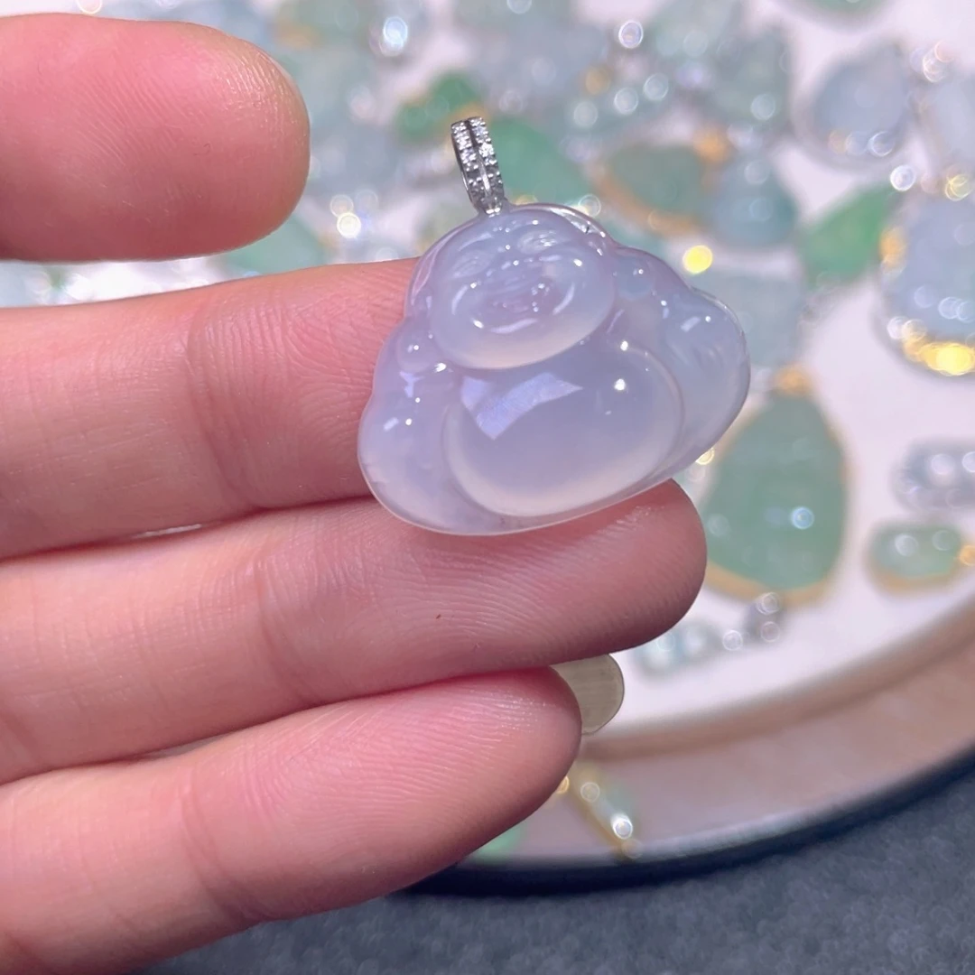 翡翠18K金镶嵌颈饰翡翠