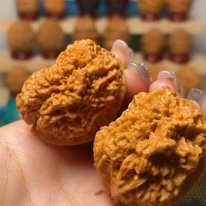 文玩核桃吊坠金麒麟3