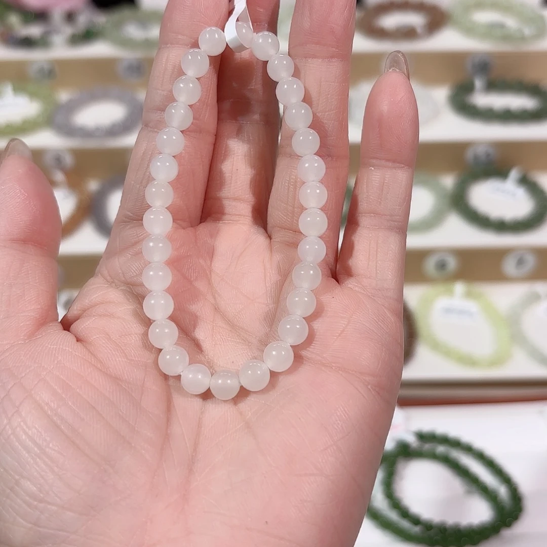 和田玉手链未镶嵌V