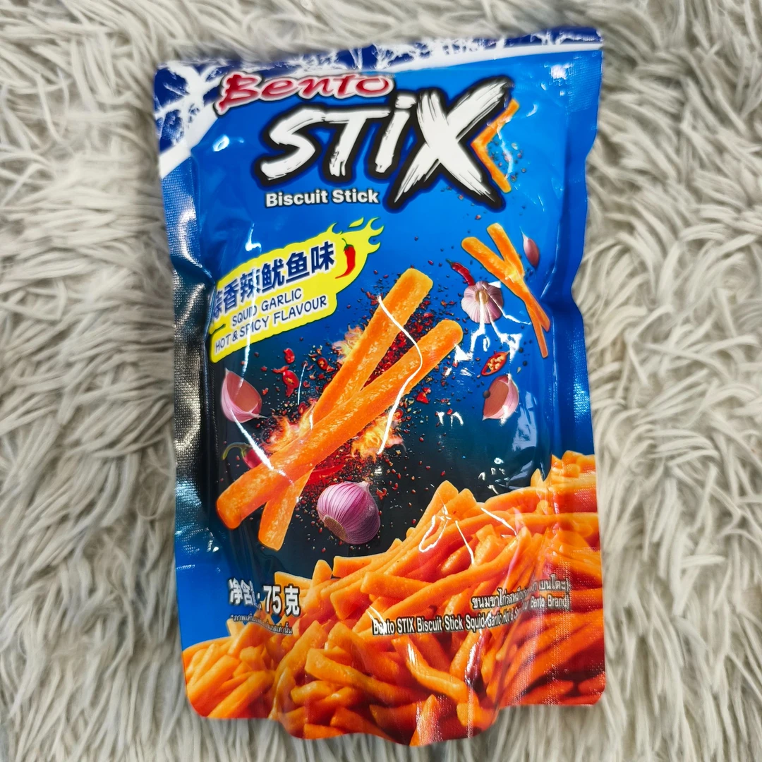 泰国进口拌多乐蒜香辣鱿鱼味脆脆条