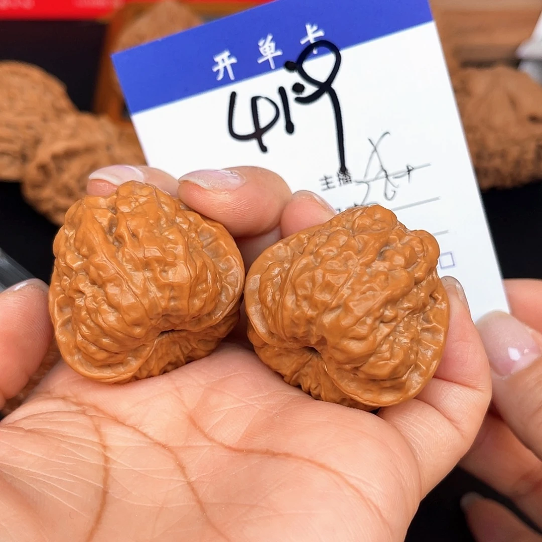 文玩核桃吊坠螳*蛙蛙36尺。 419