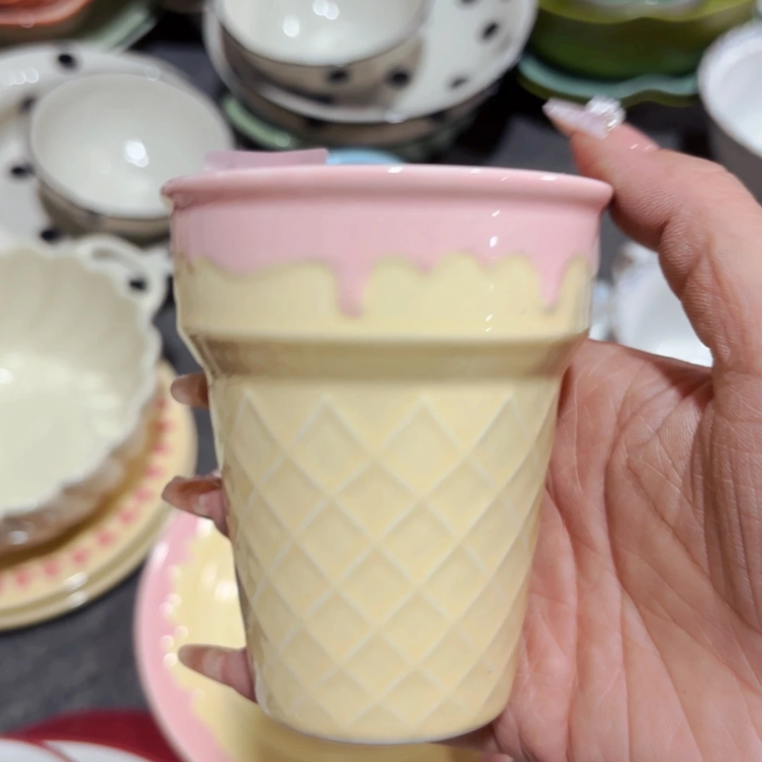 陶瓷冰激凌手握杯