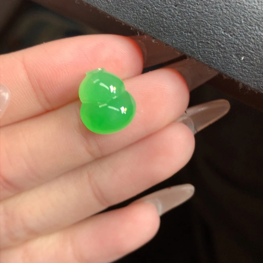 翡翠裸石萍****）翡翠翡翠