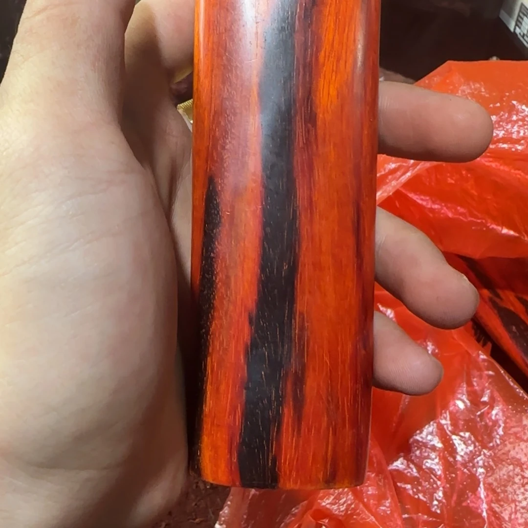 云***️木小叶紫檀手把件