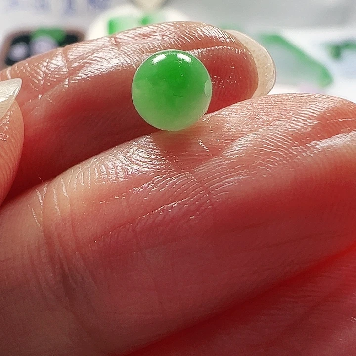 定制翡翠未镶嵌翡翠圆珠