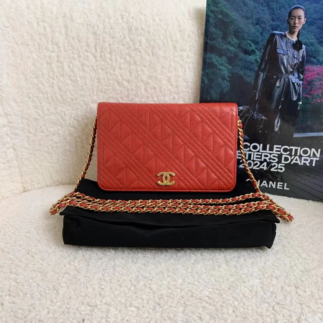 99新 Chanel/香奈儿 红金牛woc包/12期免息/76702924/代卖服务