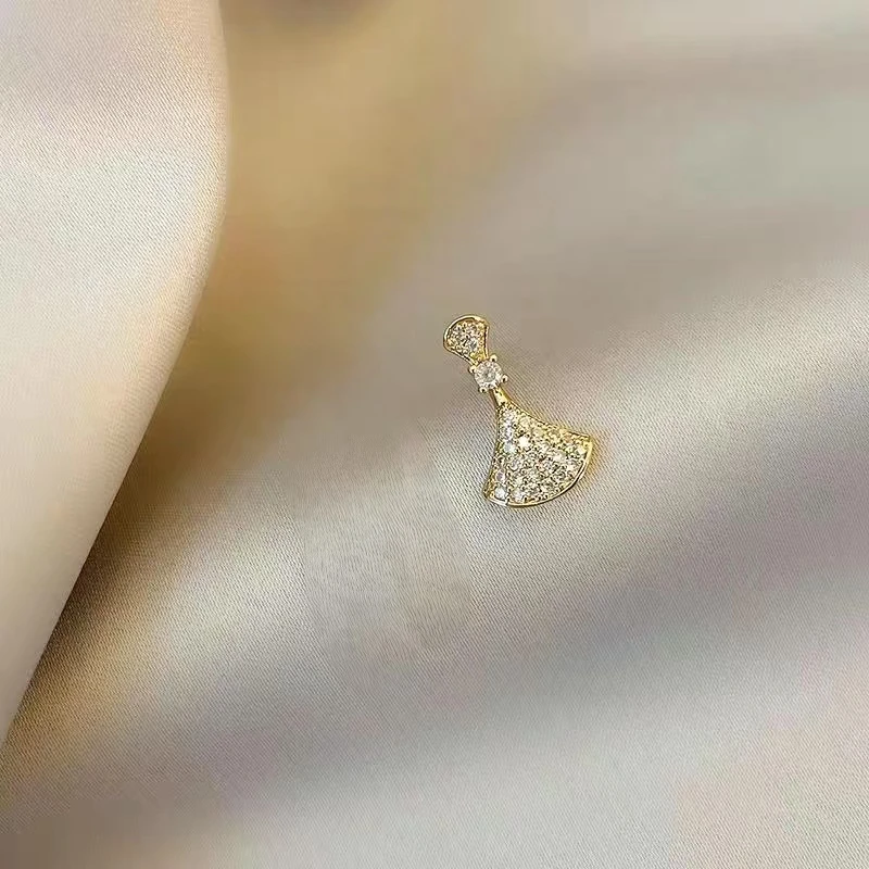 合成尖晶石【质检发货】【XH18K】满钻小裙子轻奢大气（不含链）