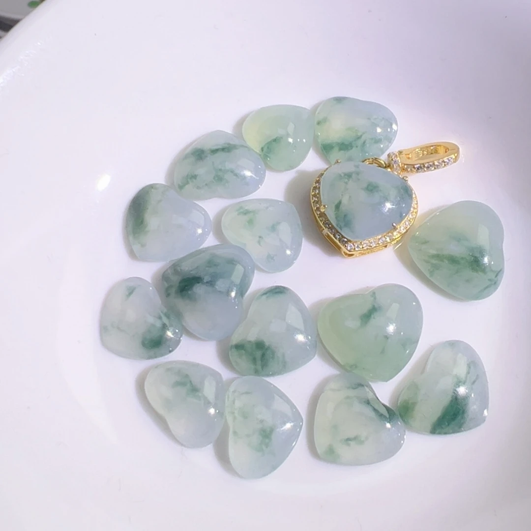 翡翠散珠飘花爱心一颗 可挑