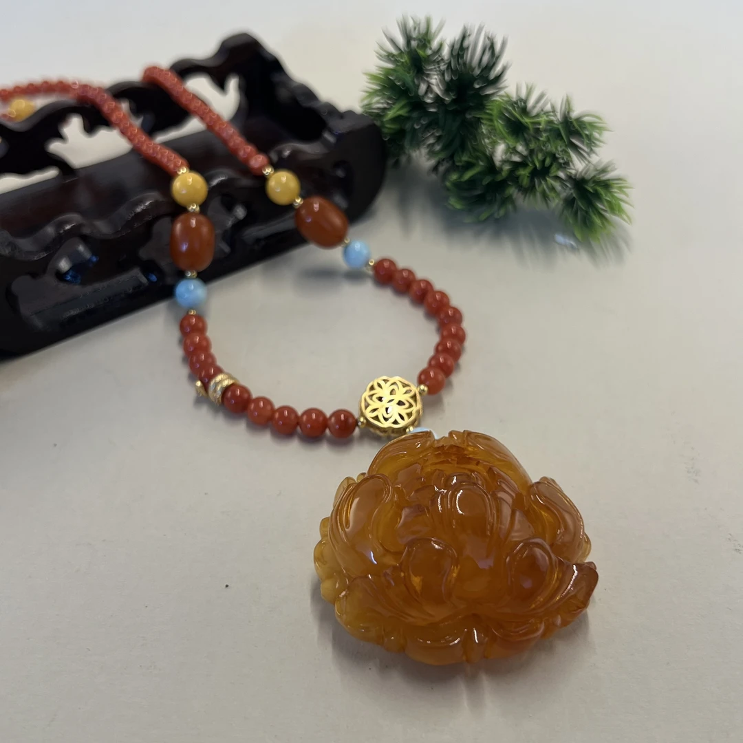 【央网专属】天然珠宝A02657琥珀蜜蜡吊坠