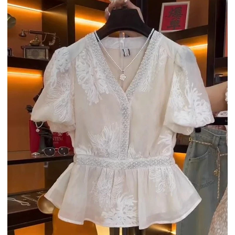 法式高级感女神范衬衫2025夏季新款刺绣收腰显瘦重工钉珠V领上衣