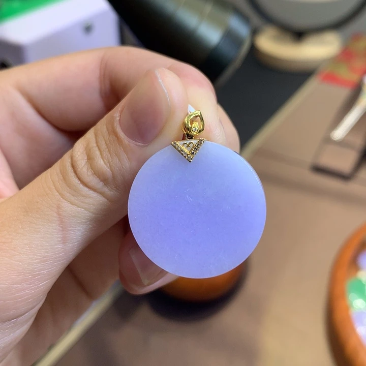 颈饰18K金镶嵌翡翠翡翠