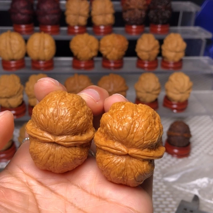 文玩核桃把件35黄金峭壁元宝