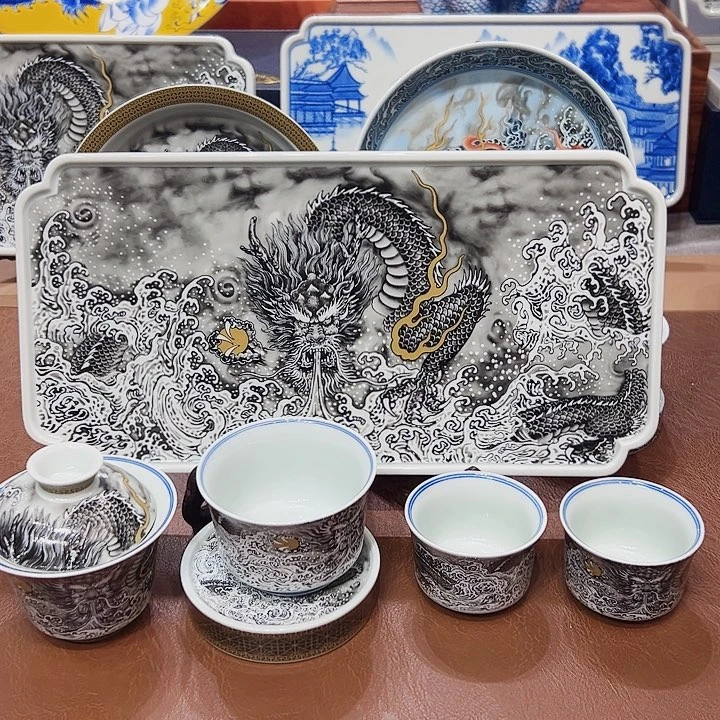 摆件景德镇陶瓷协会会长