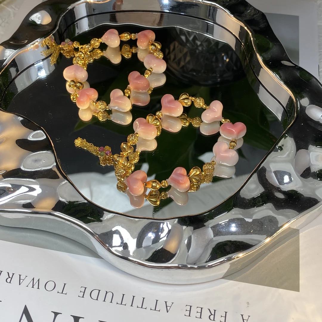 天然粉贝屁桃爱心手链 F141 多样性发货一件