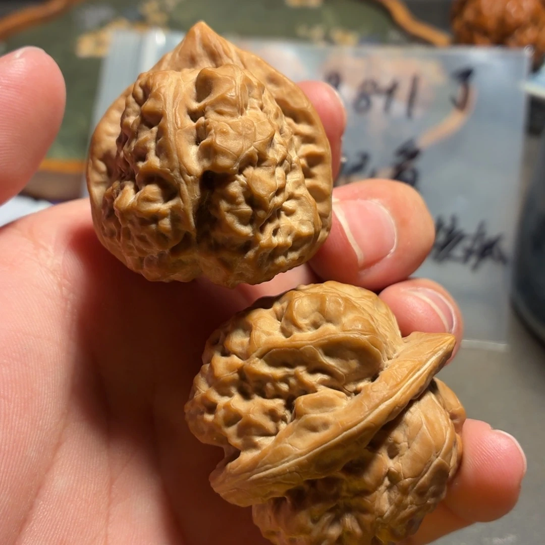 暖****把件文玩核桃蛤蟆头A21