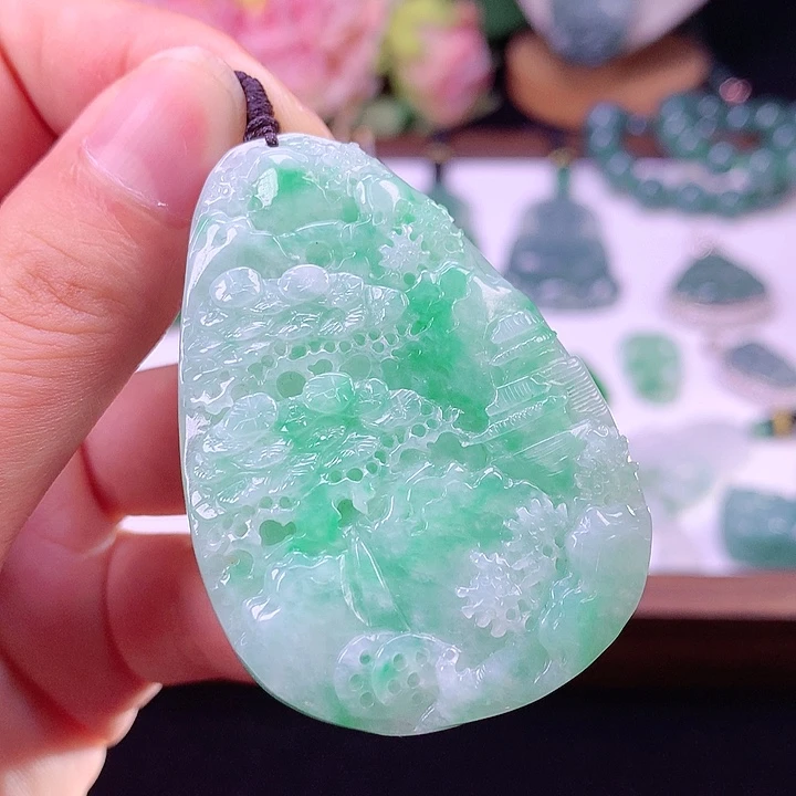 翡翠未镶嵌颈饰翡翠