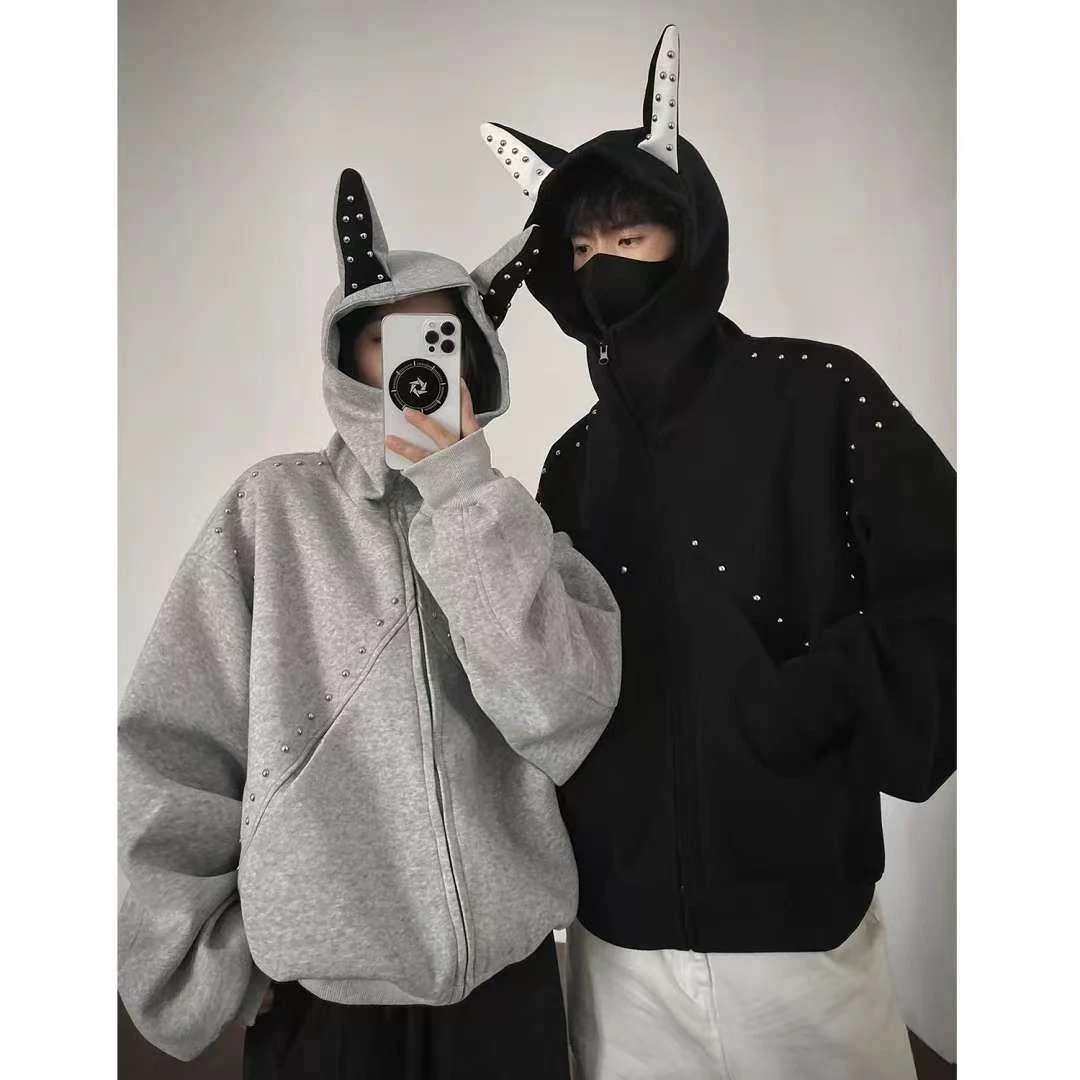 铆钉杜宾犬耳朵连帽卫衣女秋冬韩版时尚甜酷风设计感情侣外套纯色