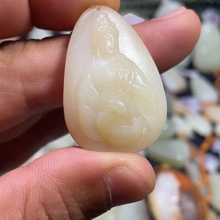 和田玉（糖玉）未镶嵌吊坠(不含链)吊坠